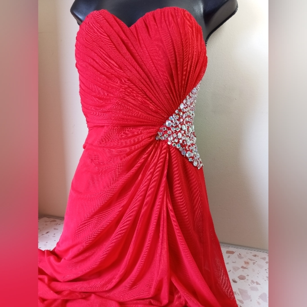 XSCAPE FORMAL DRESS - Picture 3 of 17